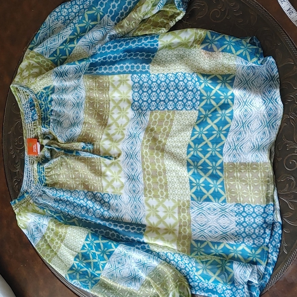 $15 Add On Hearts of Palm Blouse Sz Lg